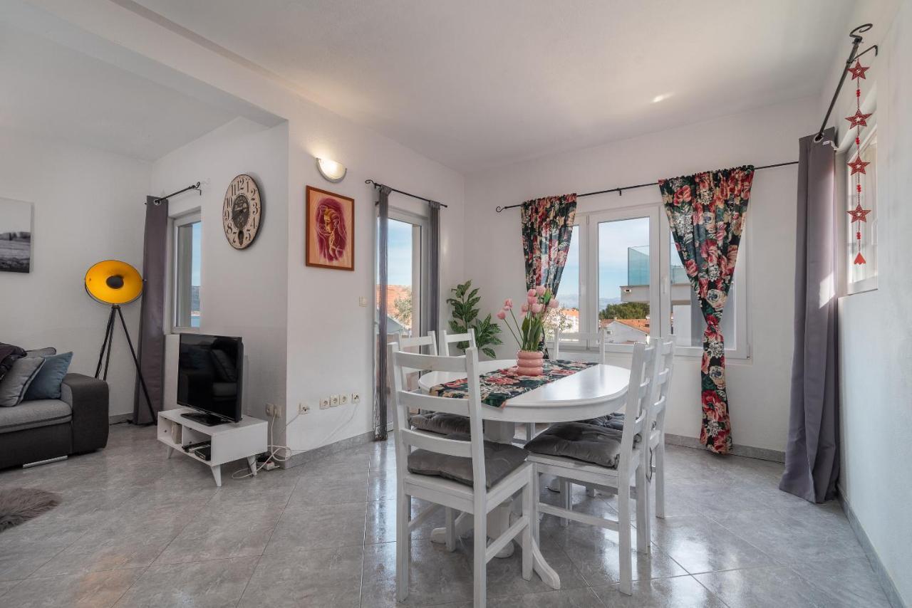 Holiday Villa Nostra Trogir Bagian luar foto
