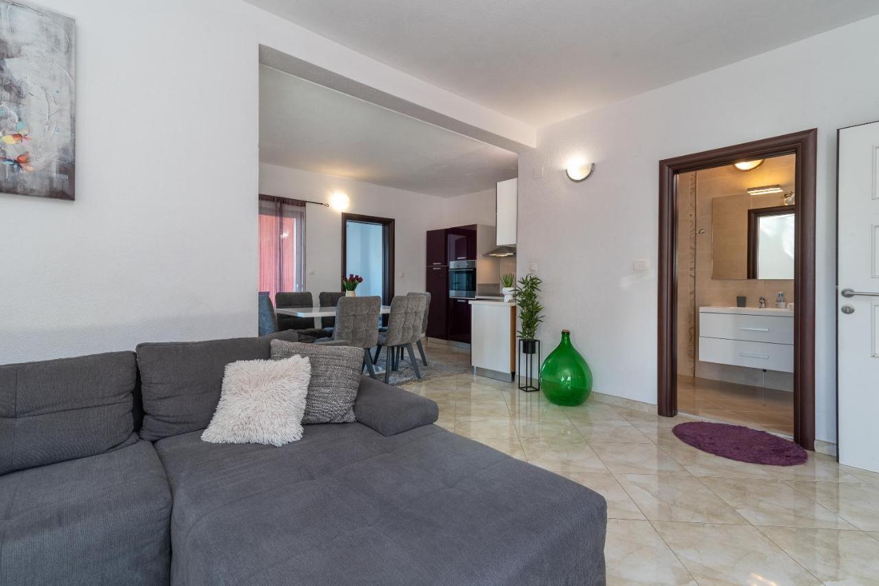 Holiday Villa Nostra Trogir Bagian luar foto